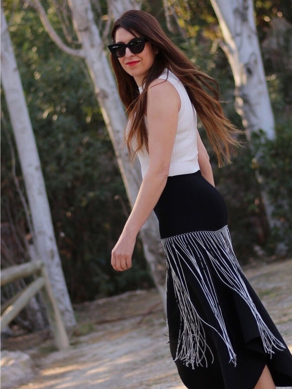 ZARA Sold Out Fringed Asymmetric Knit Skirt White Fringes , Size Medium, NEW